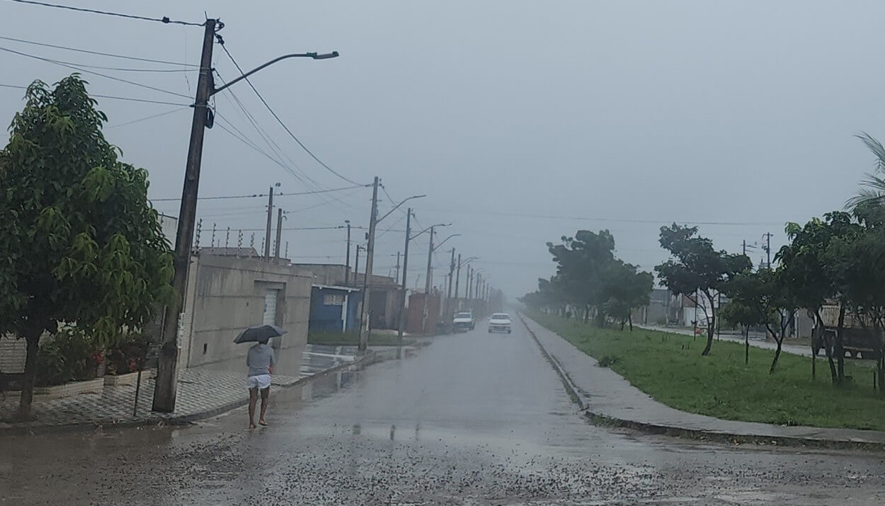 Alerta de chuvas intensas em Alagoas