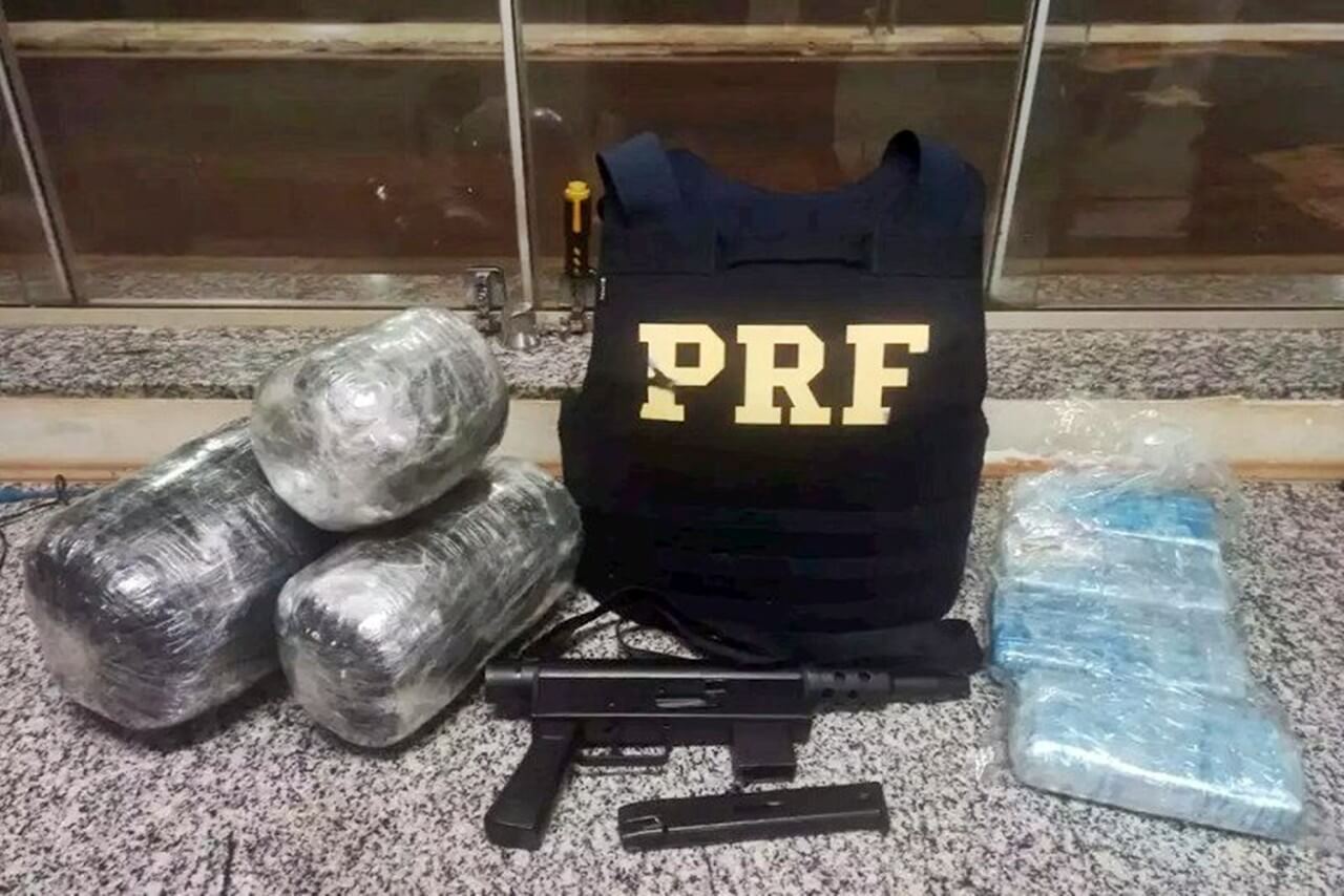 Alagoano é preso na fronteira do Brasil com o Paraguai transportando drogas e submetralhadora