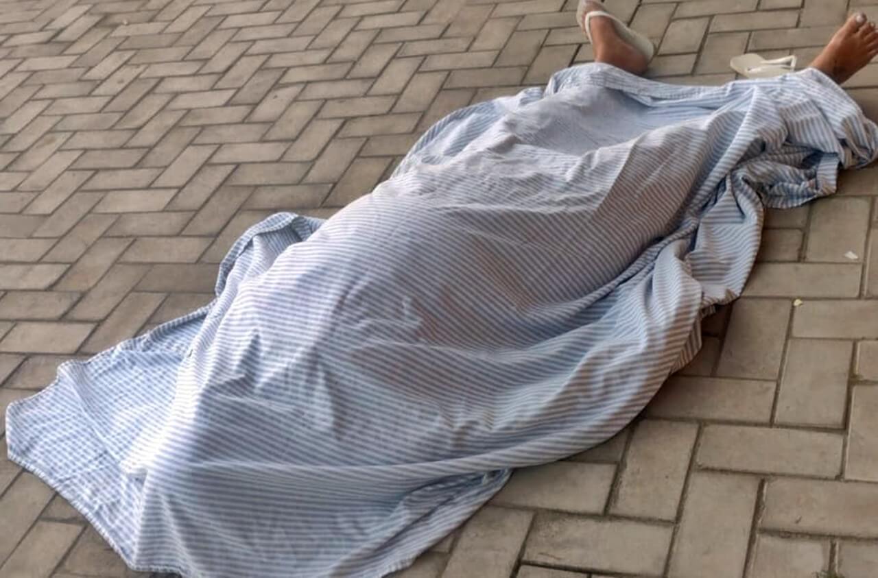 Mulher morre em praça pública após beber por várias horas em São Miguel dos Campos