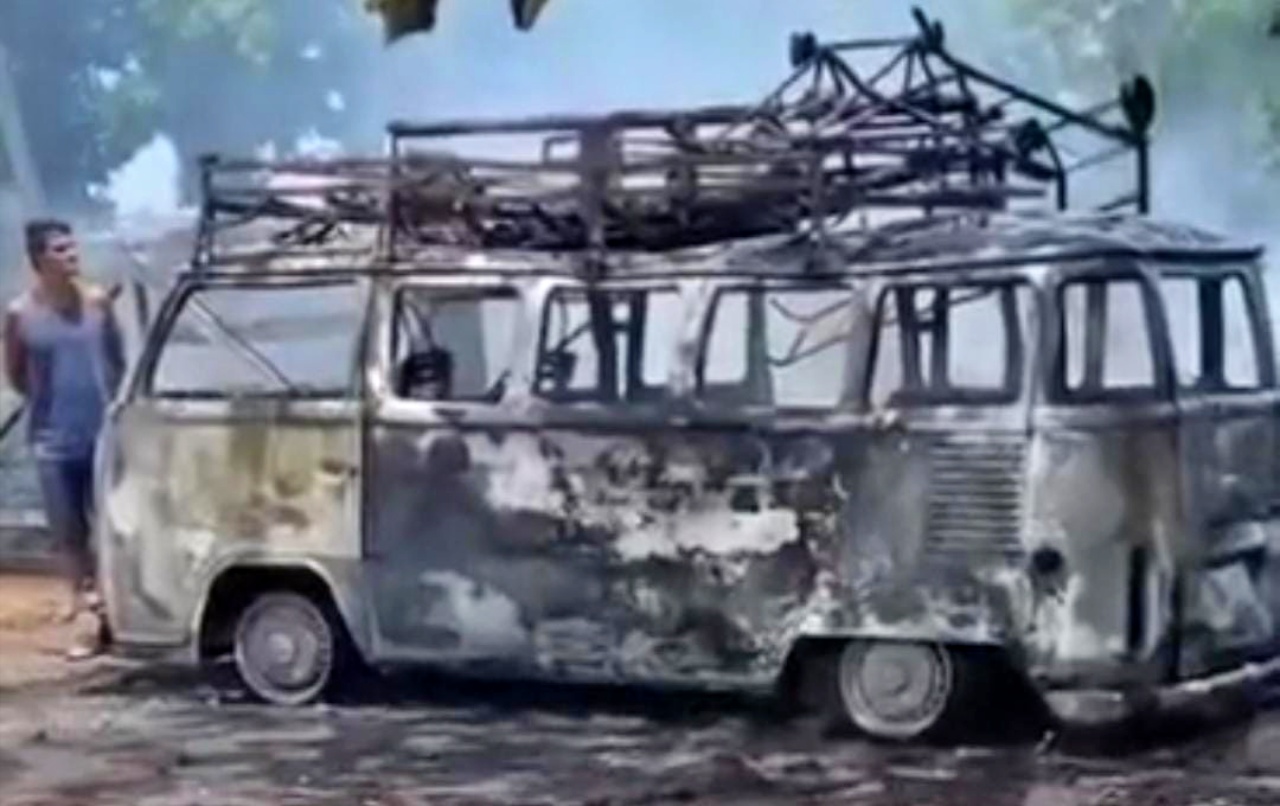 Incêndio destrói veículo de família venezuelana na BR-101 em Teotônio Vilela 